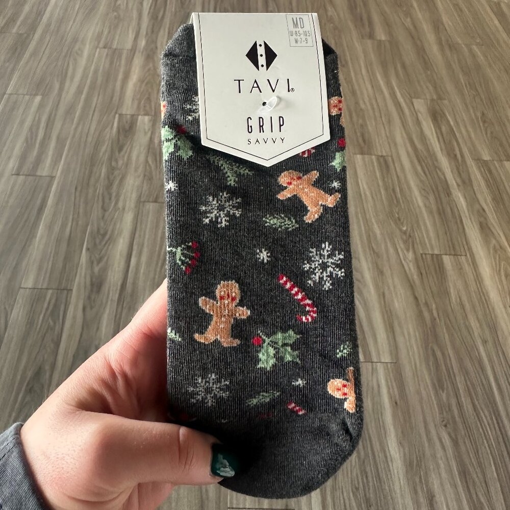 NWT Tavi Ginigerbread Grip Socks, Medium